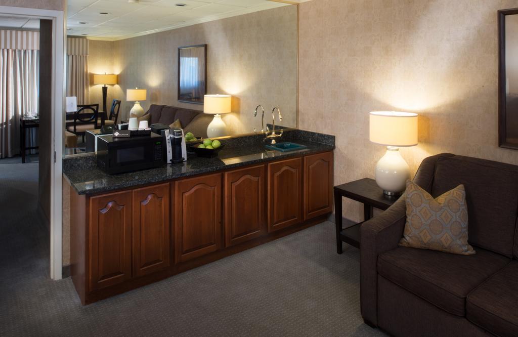 Bethesda Court Hotel エクステリア 写真