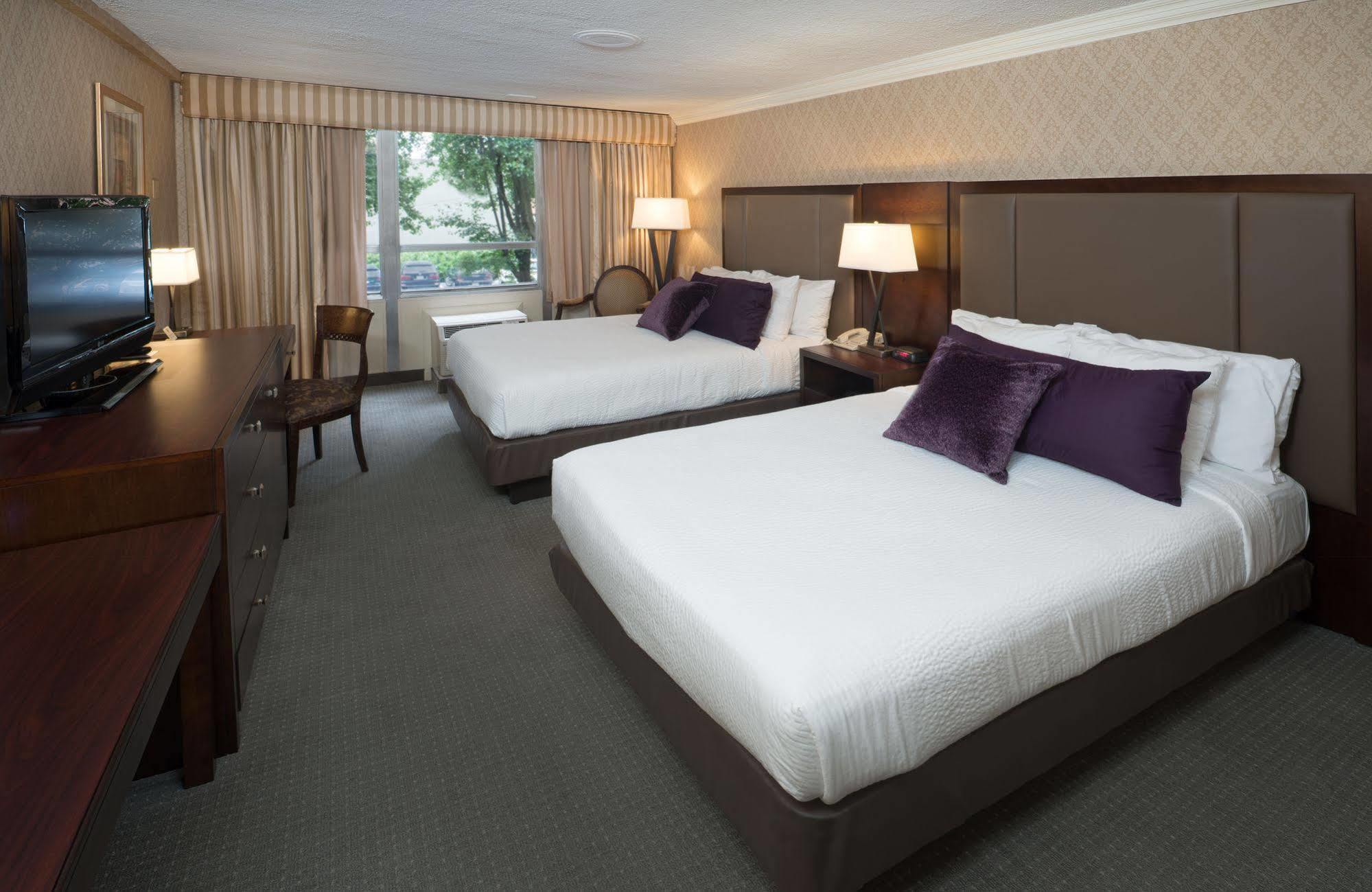 Bethesda Court Hotel エクステリア 写真
