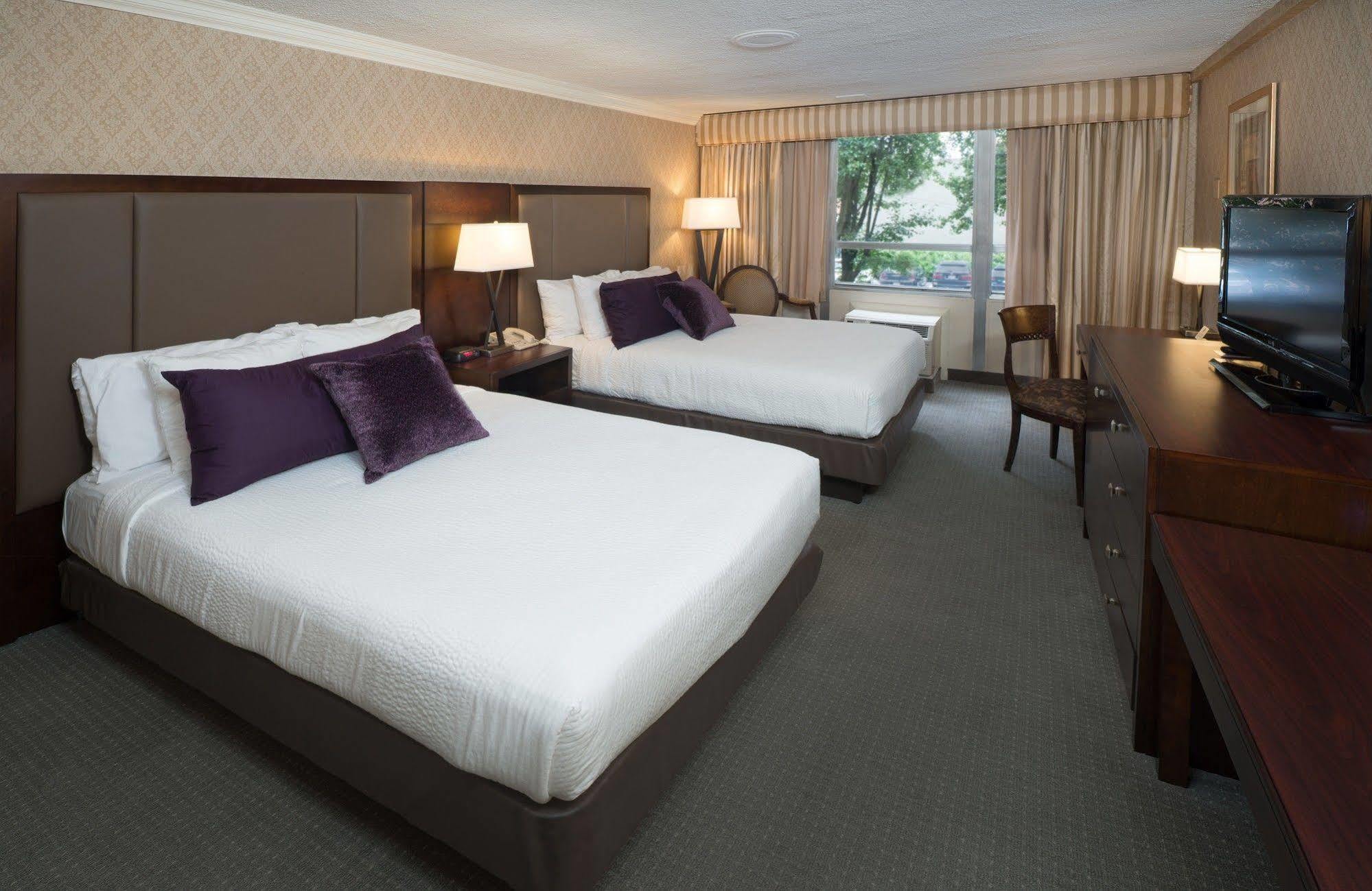 Bethesda Court Hotel エクステリア 写真